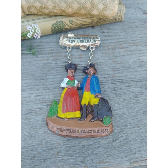 Vintage German Hiking Medal // Wandertage 1982 KSV Urberach - Picture 1 of 10